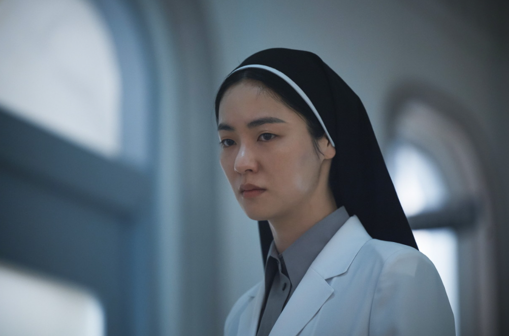 미카엘라 수녀의 등장