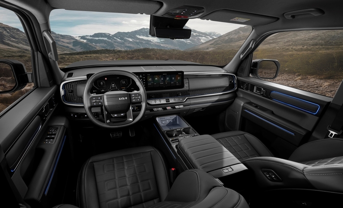 기아 타스만 실내.