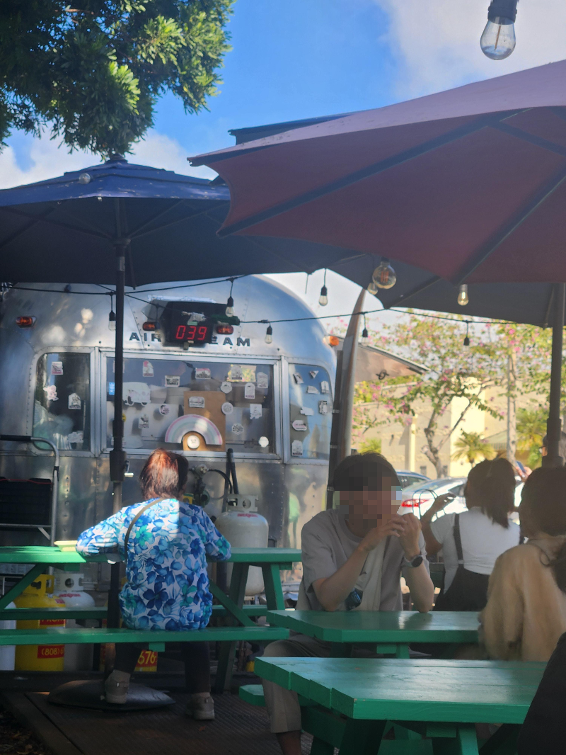 하와이 와이켈레 프리미엄 아울렛 무지개 식당