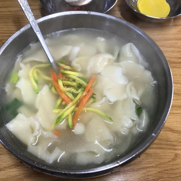 신촌 30년 수제비집, '신촌수제비'