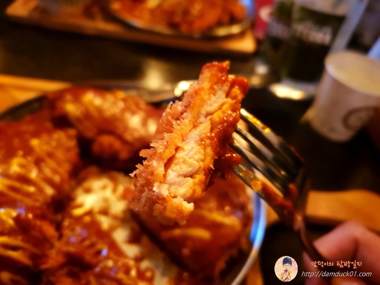 두께도 두툼한 당나귀의 돈가스