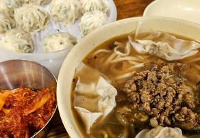 명동교자