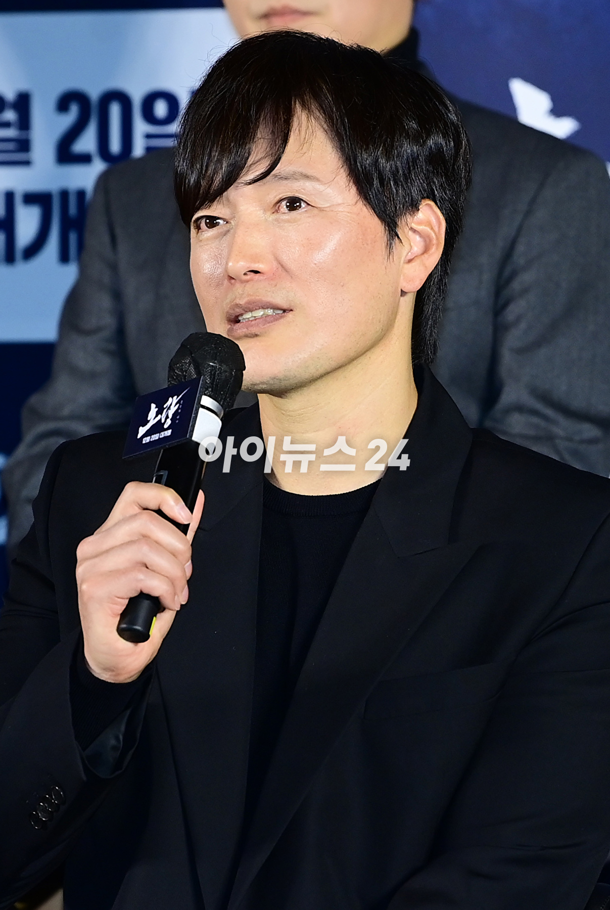 배우 정재영이 15일 오전 서울 광진구 롯데시네마 건대입구에서 열린 영화 '노량: 죽음의 바다'(감독 김한민) 제작보고회에서 참석하고 있다. [사진=정소희 기자]