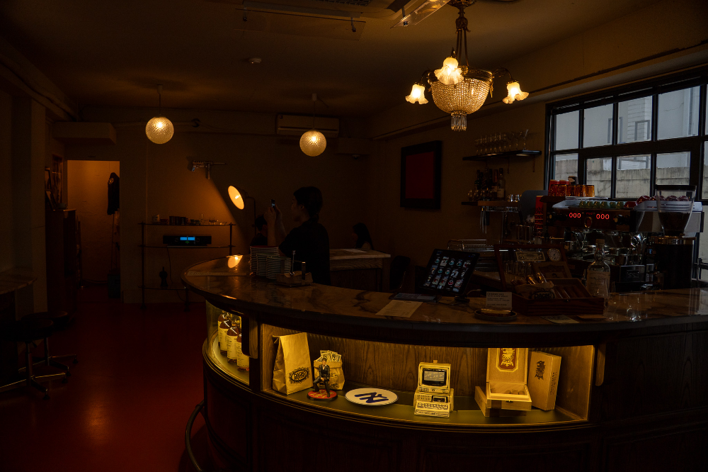 파치노-에스프레소-바-내부사진