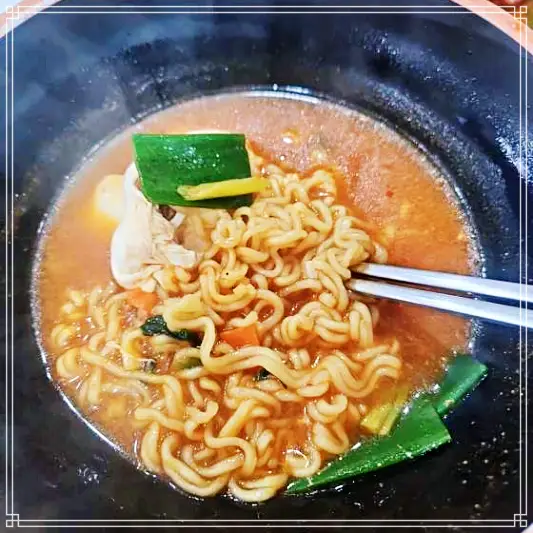 생방송 오늘저녁 송파 가락시장 직접 짠 참기름 바른 참깨 김밥 맛집