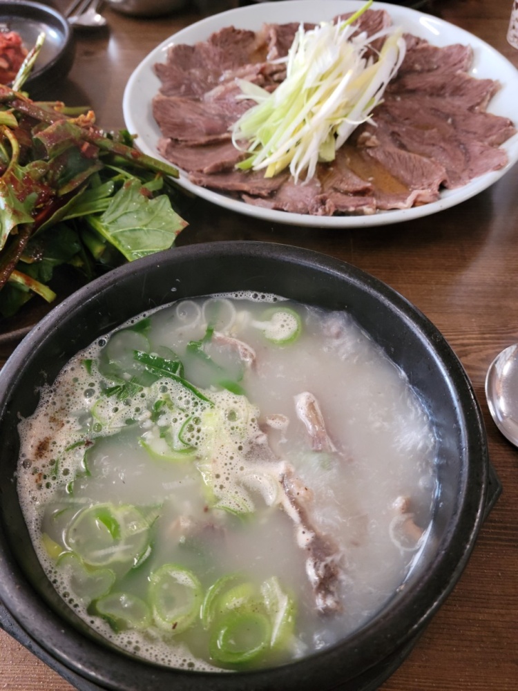 식객 허영만 백반기행 166회 이원종 편 시금치 무침 양탕 곰탕 넣어서 먹는 양곰탕, 양수육, 곰탕, 내장탕 충남 부여 맛집 소개