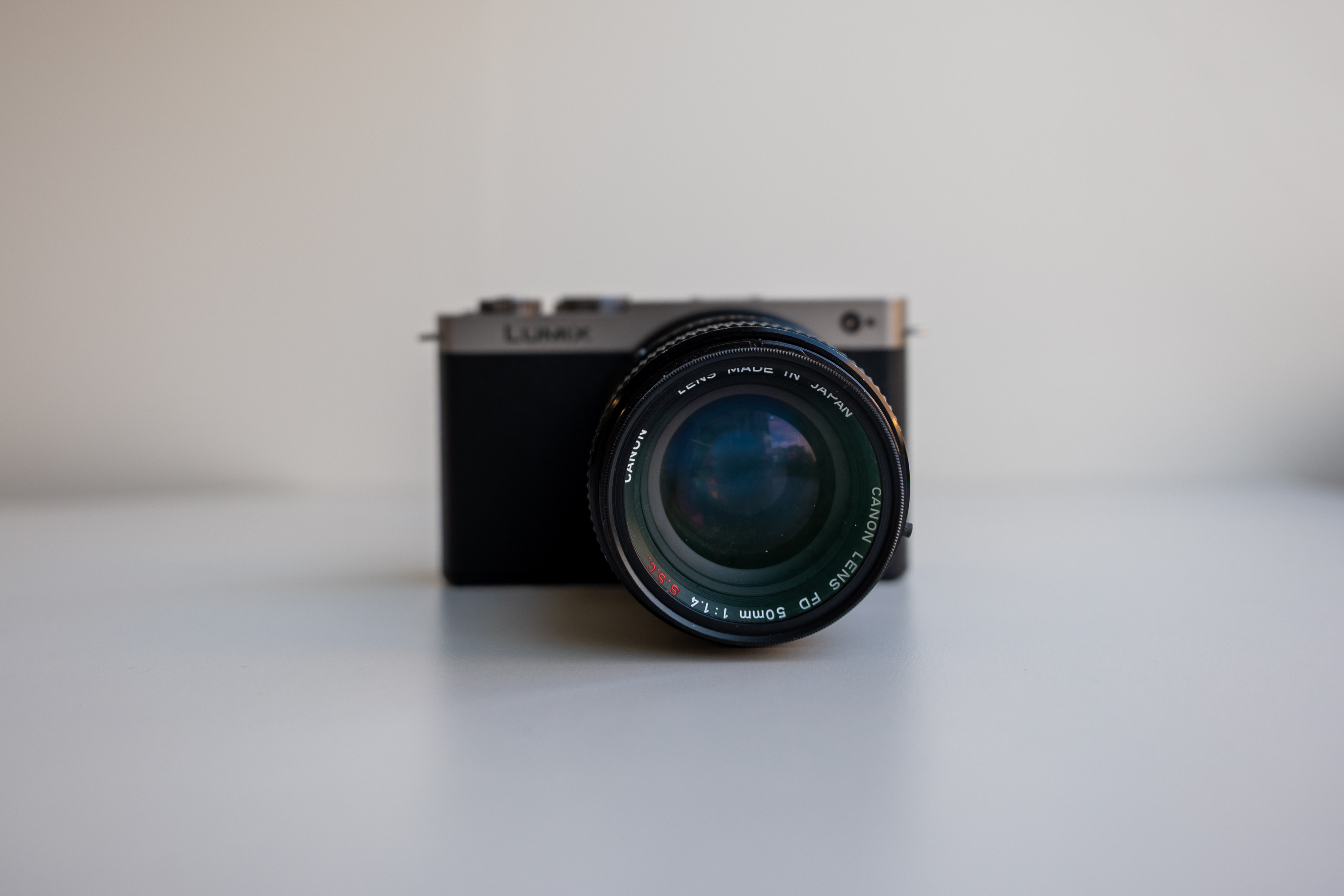 루믹스 S9에 캐논 FD 50mm 1.4 SSC 렌즈를 결착한 앞모습