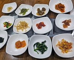 8천원백반정식