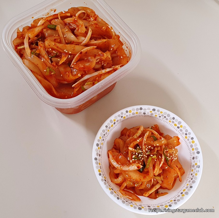 노각 무침이 완성된 사진