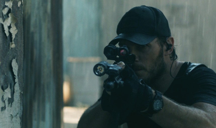 총을 겨눈 네이비씰 대원