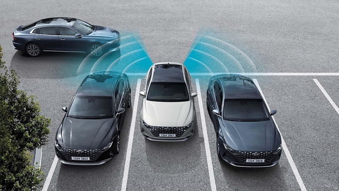 현대 그랜저IG 22년형 후측방 경보 기능 사진 출처 다음자동차