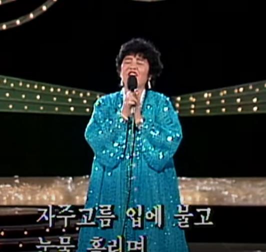 백난아 찔레꽃