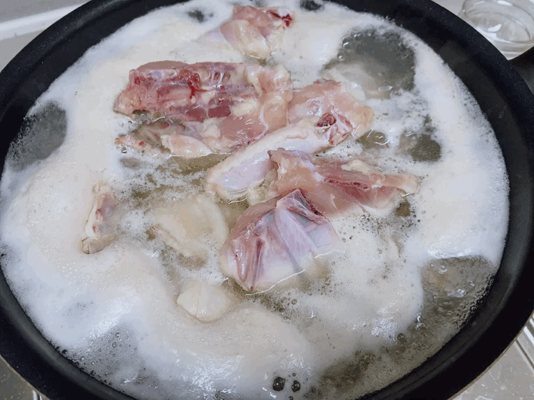 백종원 간장찜닭 레시피 닭 데치기