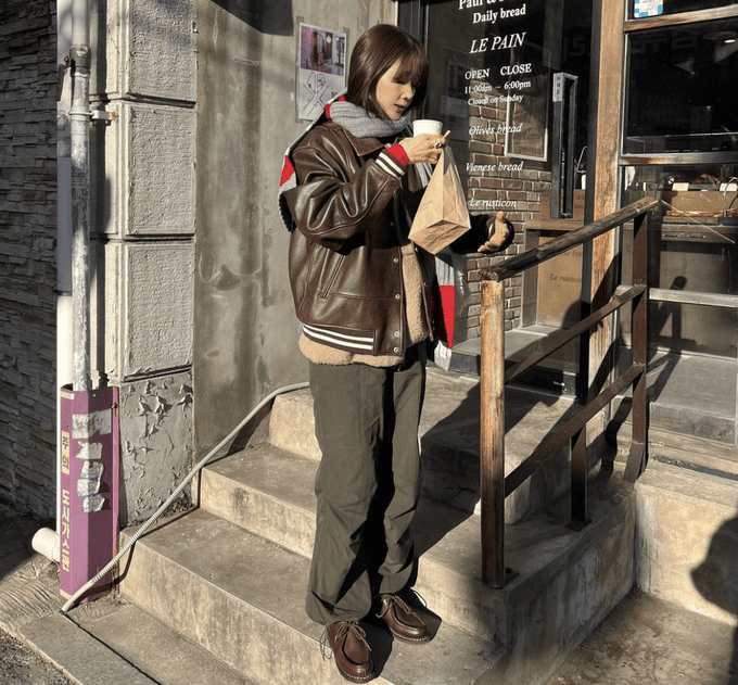조소빈 사복