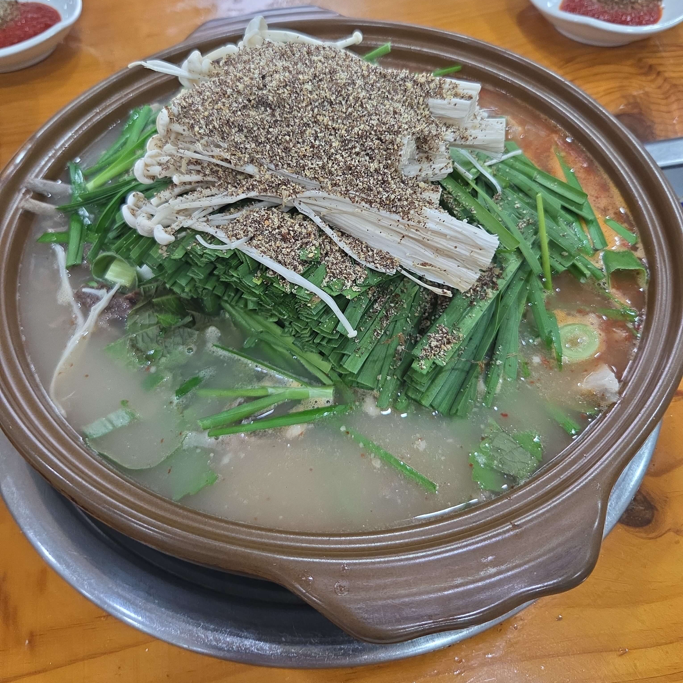반석동 고산흑염소 전골