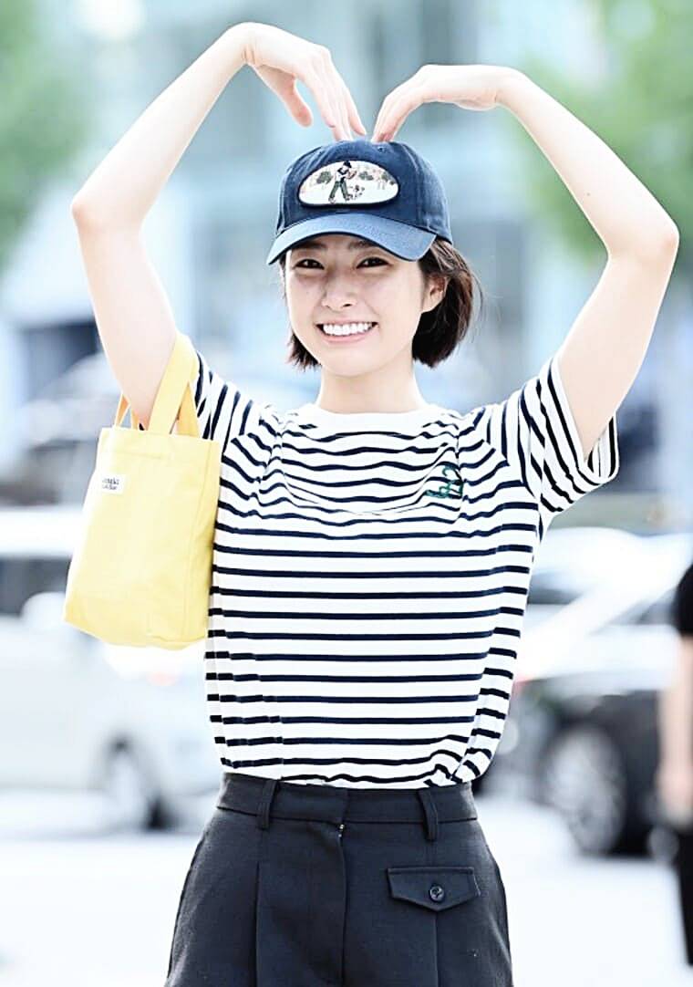 배우-하영