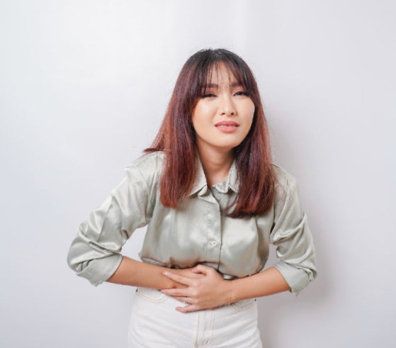 여자 왼쪽 아랫배 통증