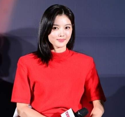 웹툰 친애하는 X 등장인물&amp;#44; 줄거리 - 파멸과 욕망&amp;#44; 소시오패스 배우의 반전 심리극