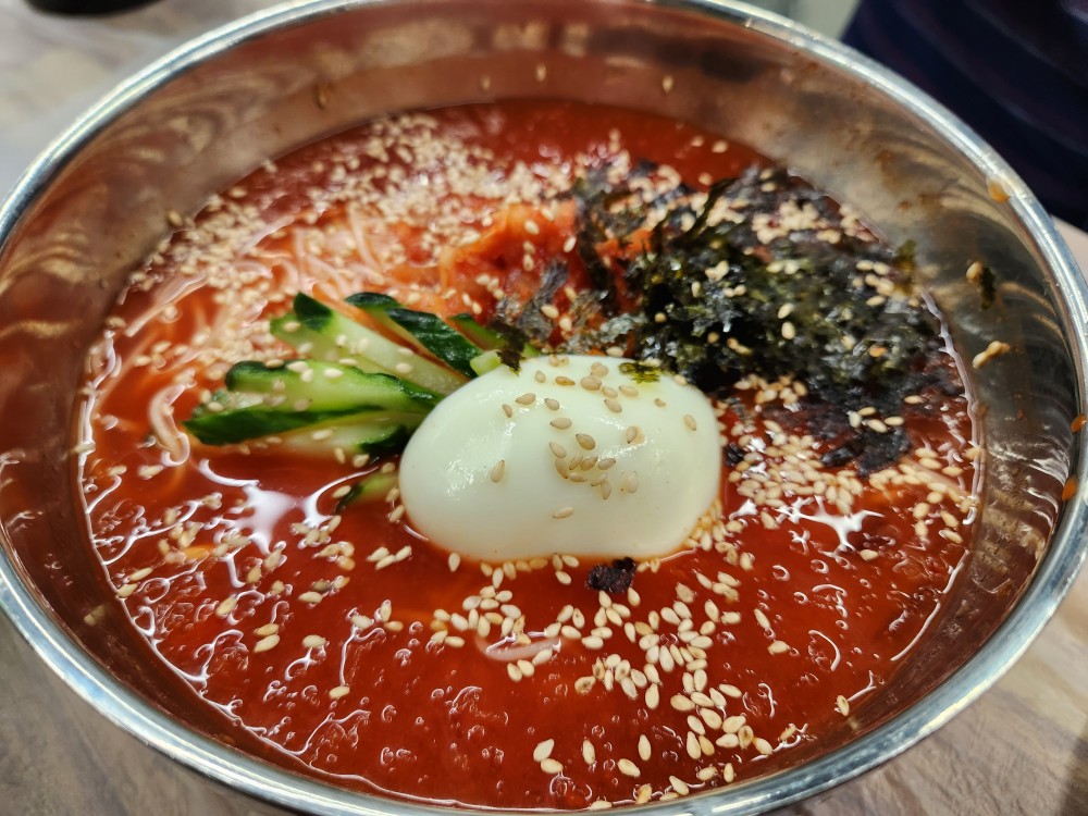 물냉면