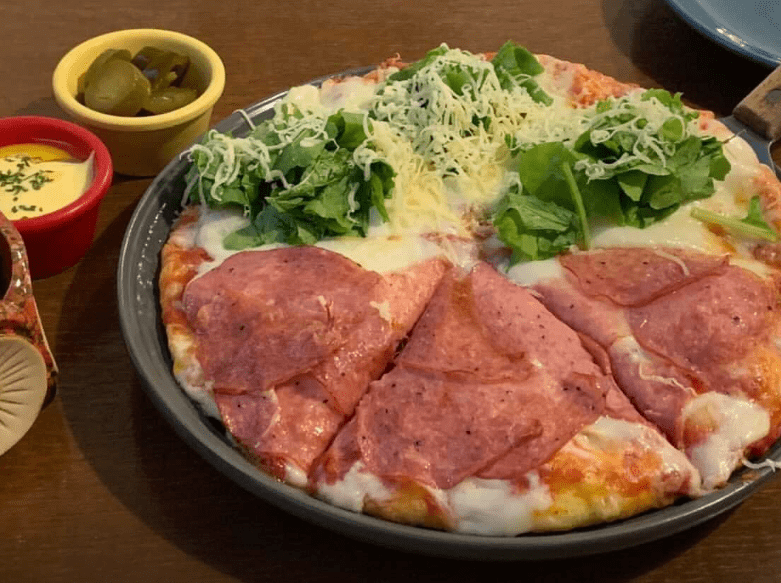 해방촌 맛집 " 피자 파티 투나잇 " 음식 사진