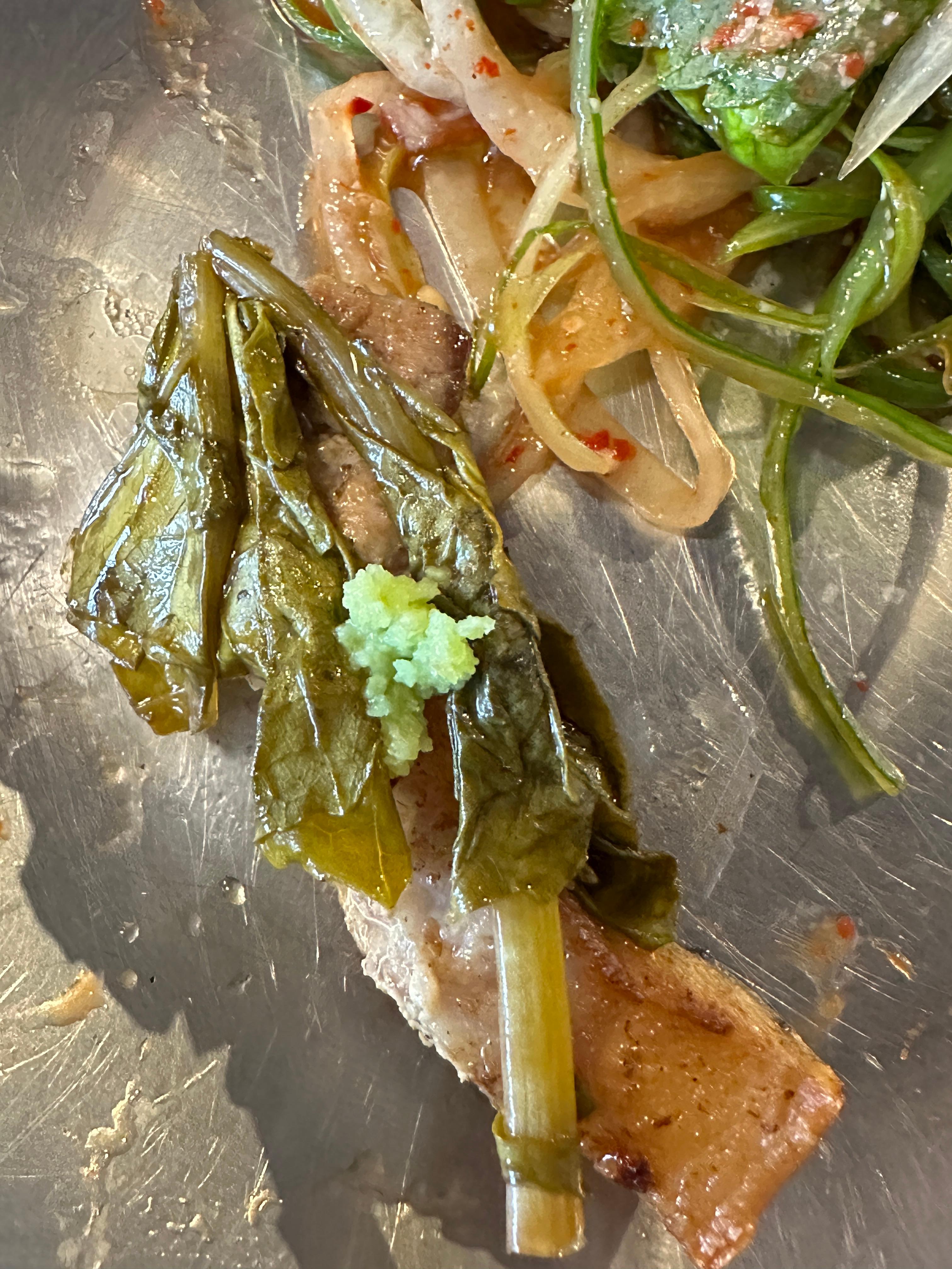 흑돼지 오겹살 유채나물 조합