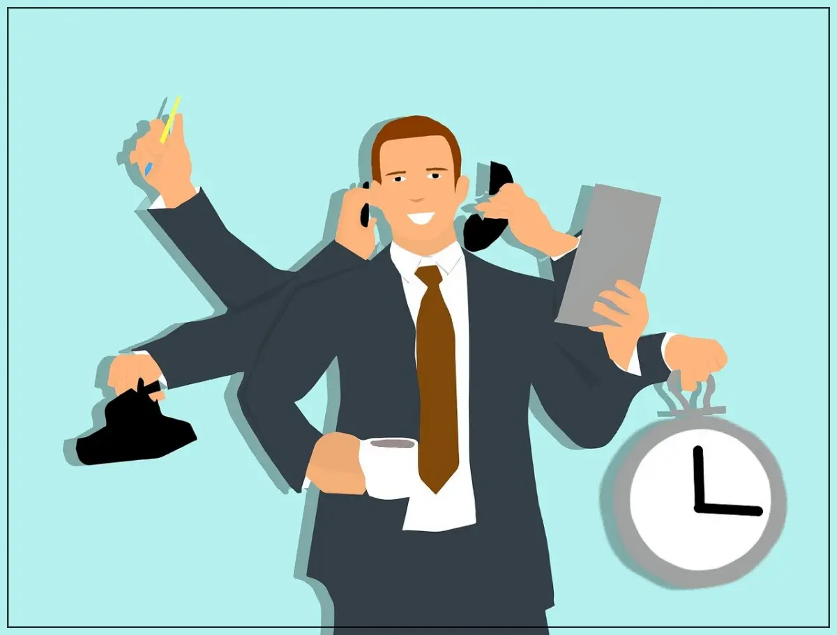 바쁘게-여러가지-일을-한꺼번에-하는-모습