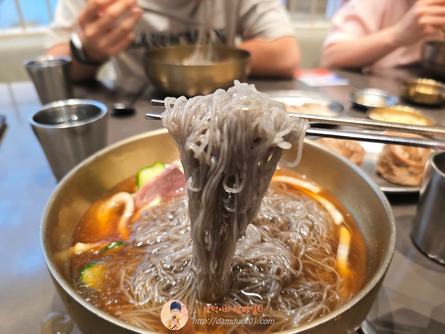 물냉면