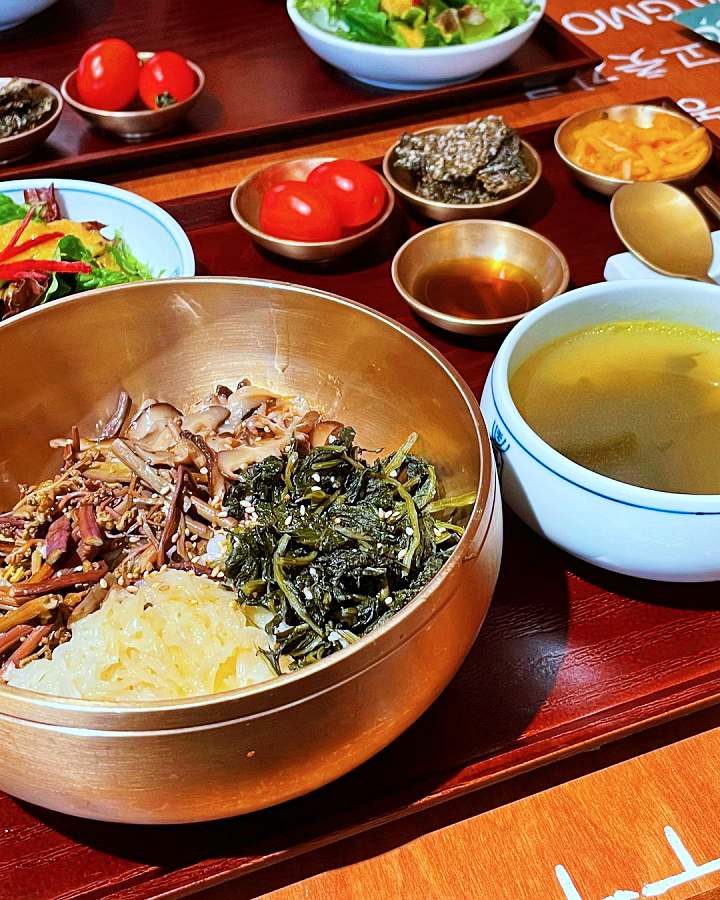 보자기 비빔밥 미쉐린 미슐랭 식당 비건 꽃밥 눈개승마 한우 흑산도 우럭 종로 북촌 인사동 맛집