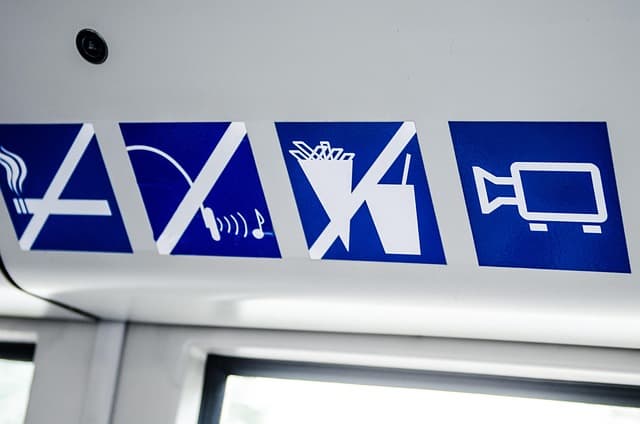 50대 시설관리 직무 완전 가이드(업무&middot;근무조건&middot;복장&middot;채용 팁까지 실전 설명)