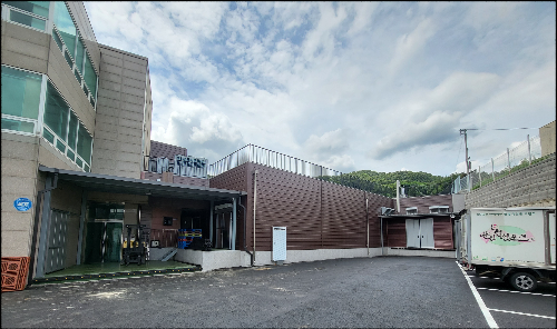 용인특례시는 농업회사법인 가은MPC(주)와 함께 지역 특산물 '성산포크' 육성을 위한 가공시설을 준공했다.