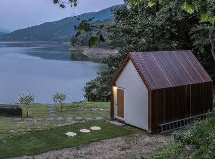 스톤 앤 레이크 펜션