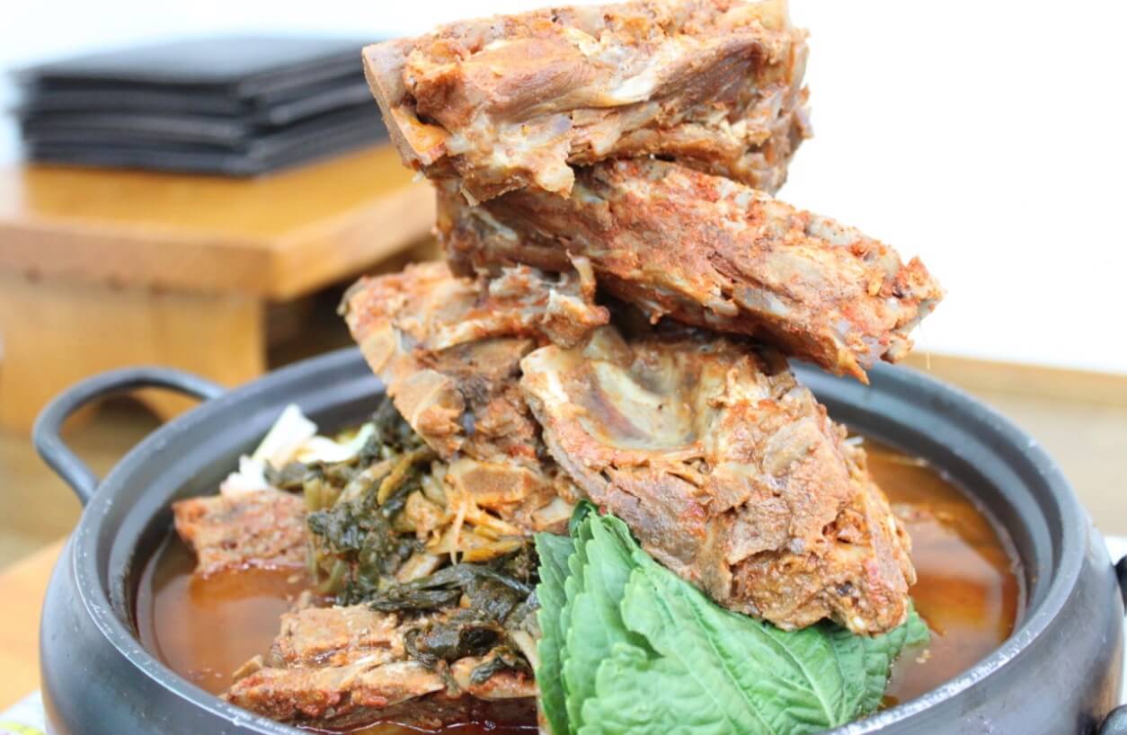 생방송-투데이-산더미-감자탕-소문의-맛집-위치-정보-안내