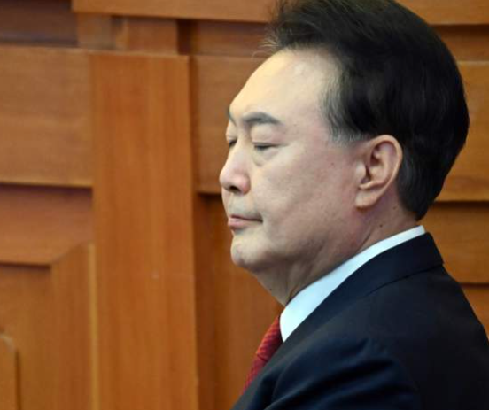 윤석열 탄핵 심판 라이브 보러 가기