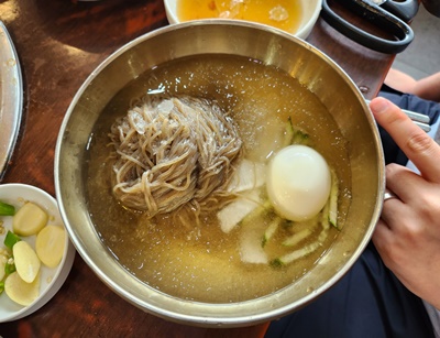 산과들가든물냉면