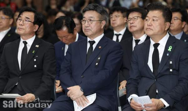 윤호중 행안부 장관 프로필 나이 고향 학력 경력 가족 논란 (장윤기 사건 사과 및 스타벅스 탱크데이 이슈 핵심 정리)