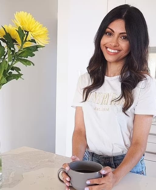 신체의 1/3에 숨은 옷 입는 비밀 VIDEO: TikTok mum reveals secret to make any outfit flattering