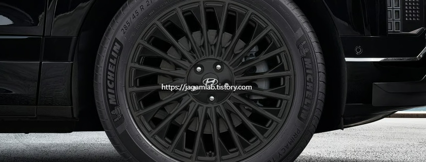 2027 아이오닉 9 캘리그래피 블랙잉크 전용 21인치 매트 블랙 알로이 휠 및 타이어 규격