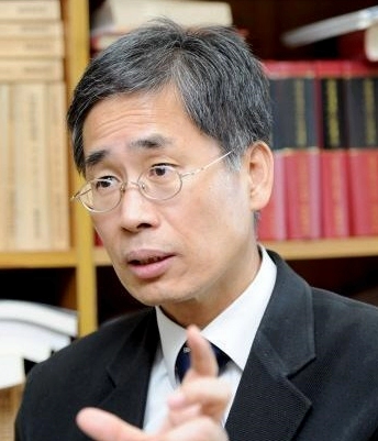 신평 변호사 프로필 나이 고향 학력