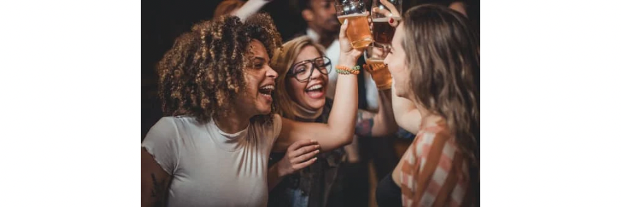 술마시는-여자들