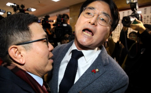 정봉주 의원 프로필 나이 고향 학력 지역구 &amp;#124; 박용진 공천 재심 정봉주 경선 전쟁