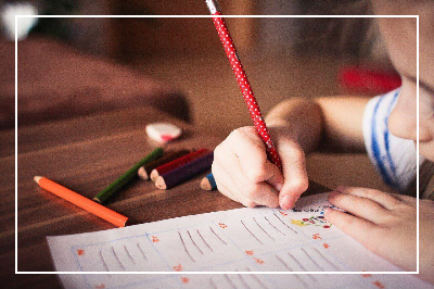 글씨-쓰는-아이