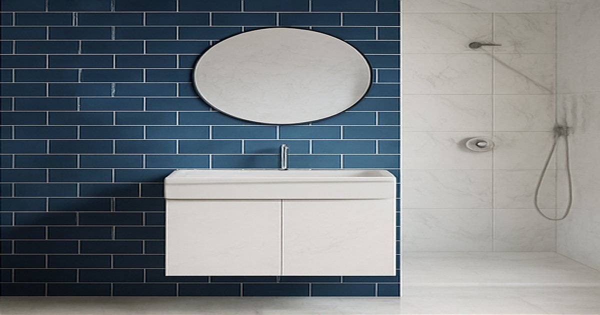 네 가지 색상 조합으로 꾸며진 욕실 타일 인테리어