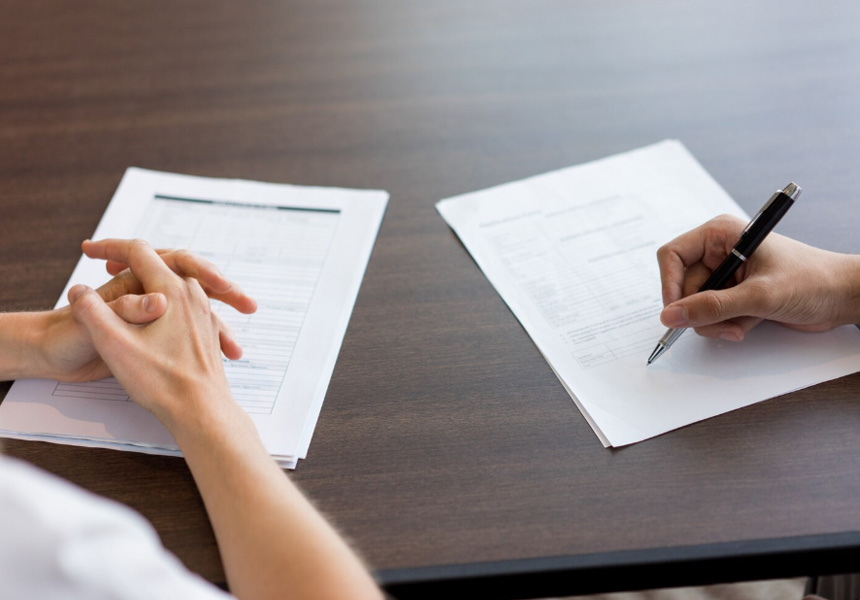 전월세 계약서와 대출 신청 서류 이미지