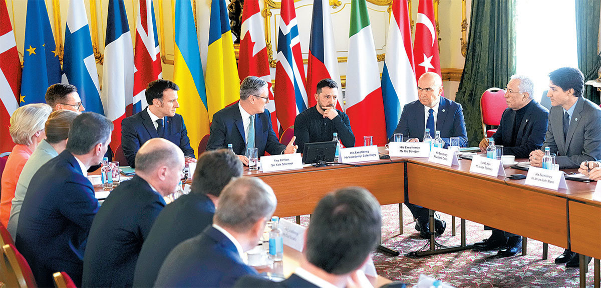 유럽의 주요국과 캐나다 등 정상들이 모여 우크라이나 지원을 위해 논의중인 모습 ❘ 출처 - 연합뉴스