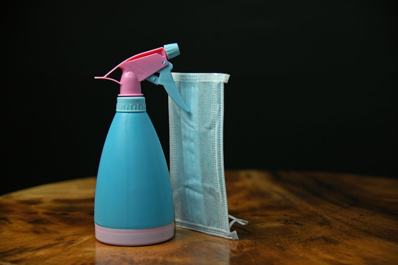 식물성 에탄올과 오일을 활용한 미스트형 방충제 만들기