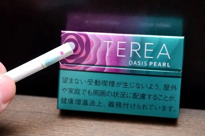 보라색 점 부분을 으깨면 캡슐의 플레이버가 한꺼번에 퍼집니다