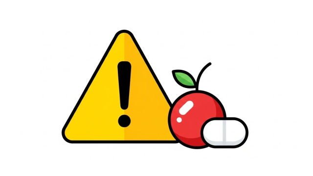 주의와 부작용을 상징하는 경고 삼각형 아이콘