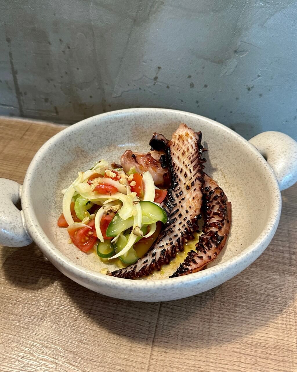 오늘N 2539회 오늘은 국수 먹는 날 찾았다 꿀맛 조합! 전복 비빔국수 서울 마포구 서교동 맛집 잡을손