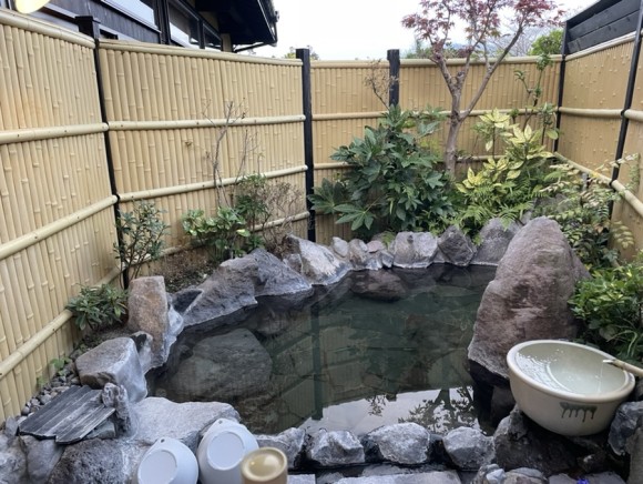 Open-air Hot springs 노천탕