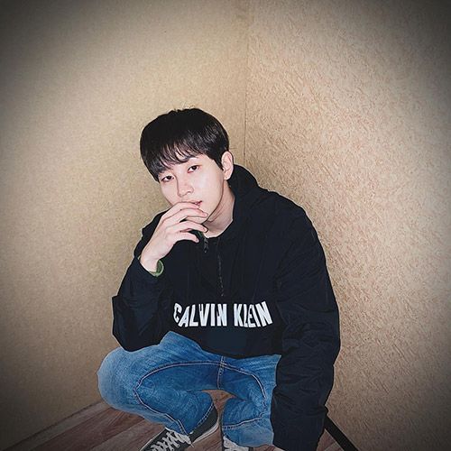 딘딘 프로필